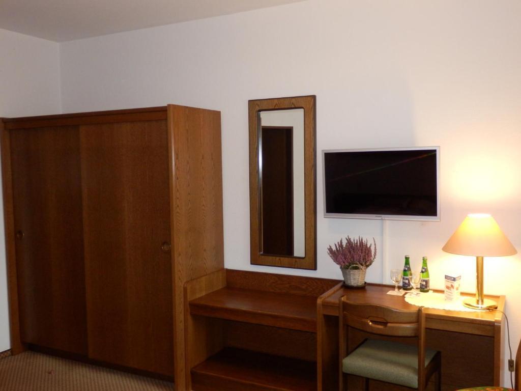 Hotel Schnarr Celle Esterno foto