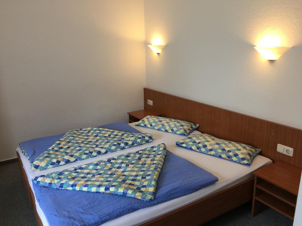 Hotel Schnarr Celle Esterno foto